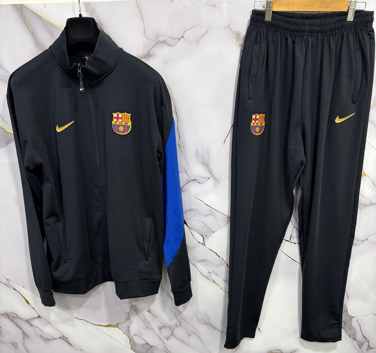 TUTA BARCA NERA