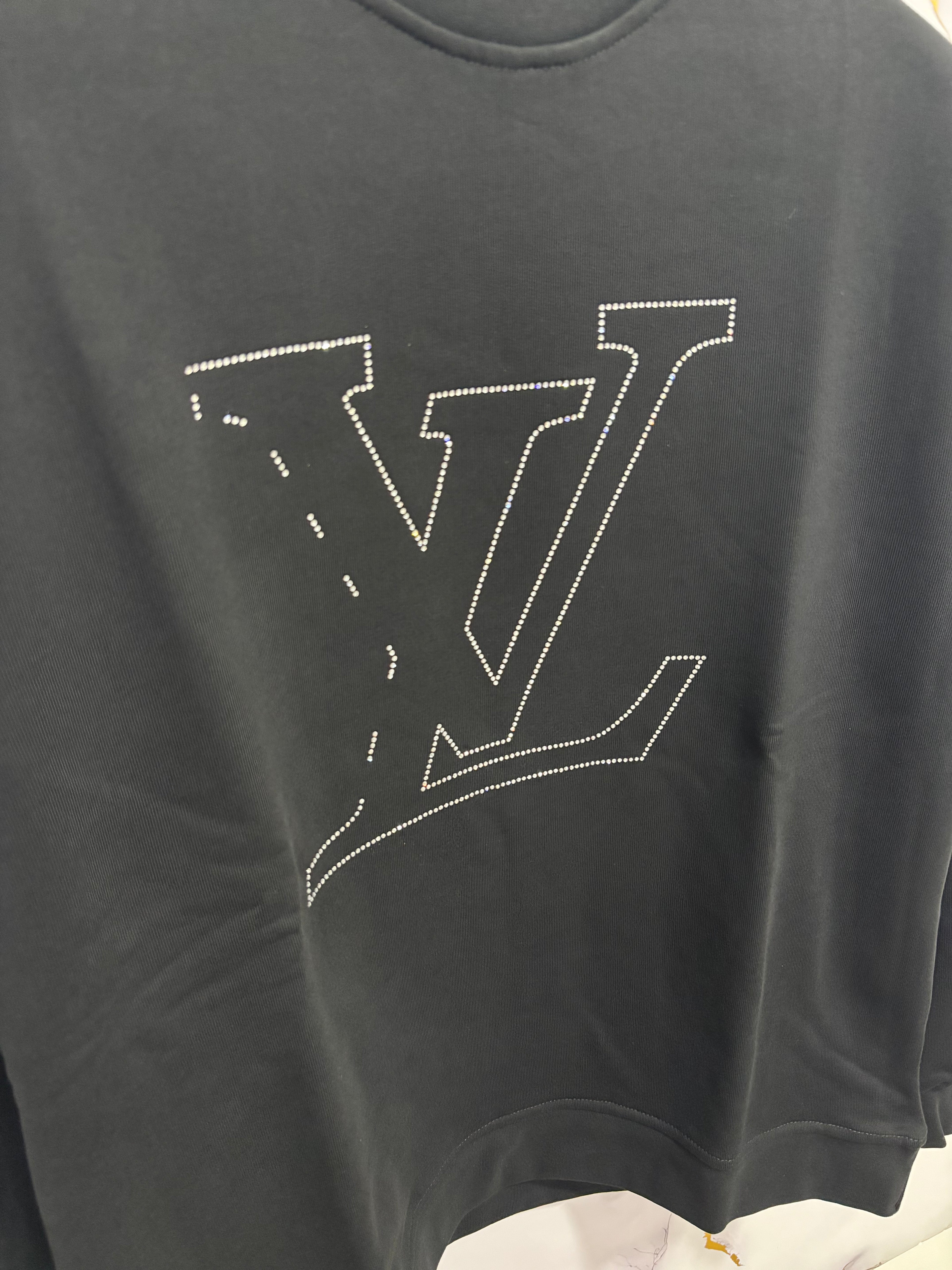FELPA LV (LOGO GRANDE BRILLANTINATO)