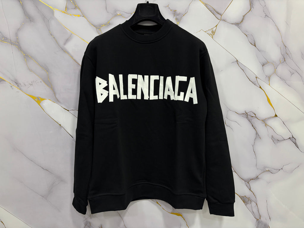 FELPA BALENCIAGA SCOCH black sweatshirt featuring bold white BALENCIAGA logo on chest.